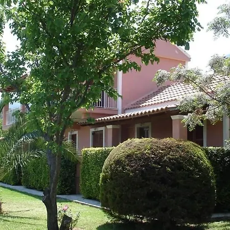 Hellens Village Hotel apartamentowy *