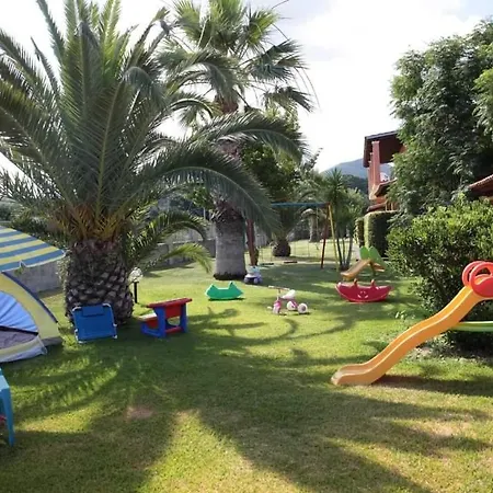 Hellens Village Hotel apartamentowy Almiros Beach