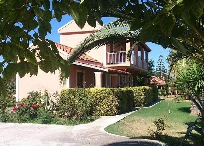 Hellens Village Hotel Almiros Beach