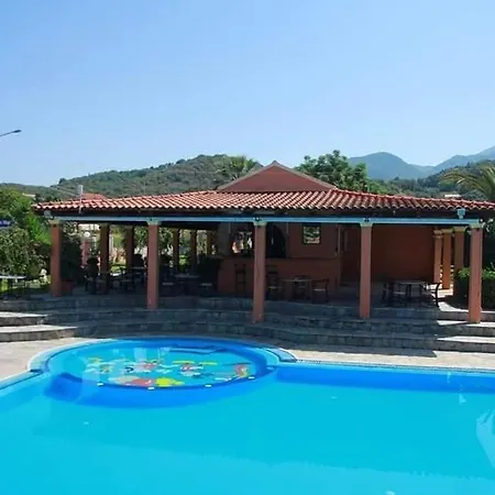 Hotell Hellens Village