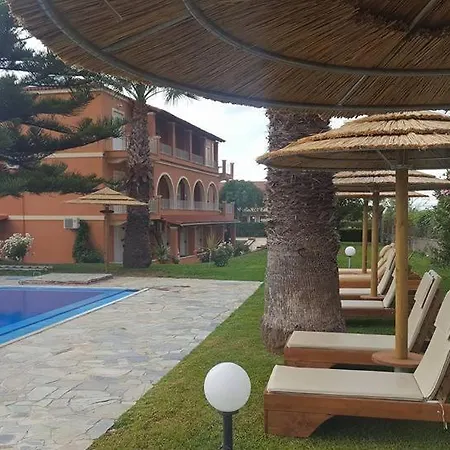 Hellens Village * Almiros Beach