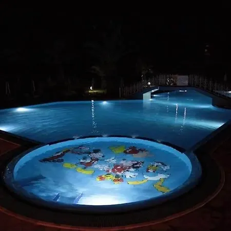 Hotell Hellens Village *